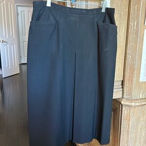 Black Tailored SKIRT - Business Ready. Size 12